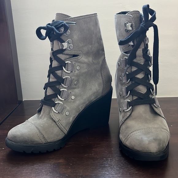 Sorel After Hours Lace Up Gray Leather Boots US 5.5 ($247) - Picture 3 of 6